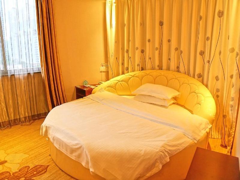 Greentree Inn Jiangsu Province Wuxi City Nanhu Jiayuan Metro Station Hotel Екстериор снимка