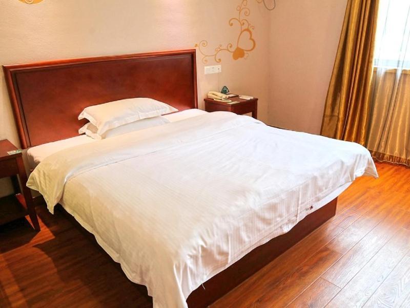 Greentree Inn Jiangsu Province Wuxi City Nanhu Jiayuan Metro Station Hotel Екстериор снимка